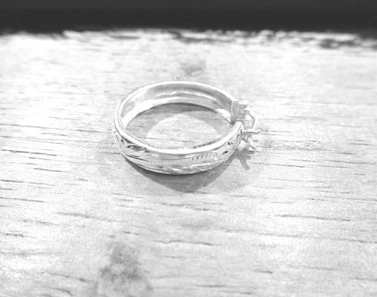 27MM SOLID 925 SILVER ENGRAVED HAWAIIAN PRINCESS SCROLLS ROUND HOOP EARRINGS