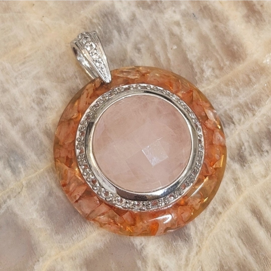 YC 925 Faceted Rose Quartz Stone Set Inside Resin With Rose Quartz Chips Pendant