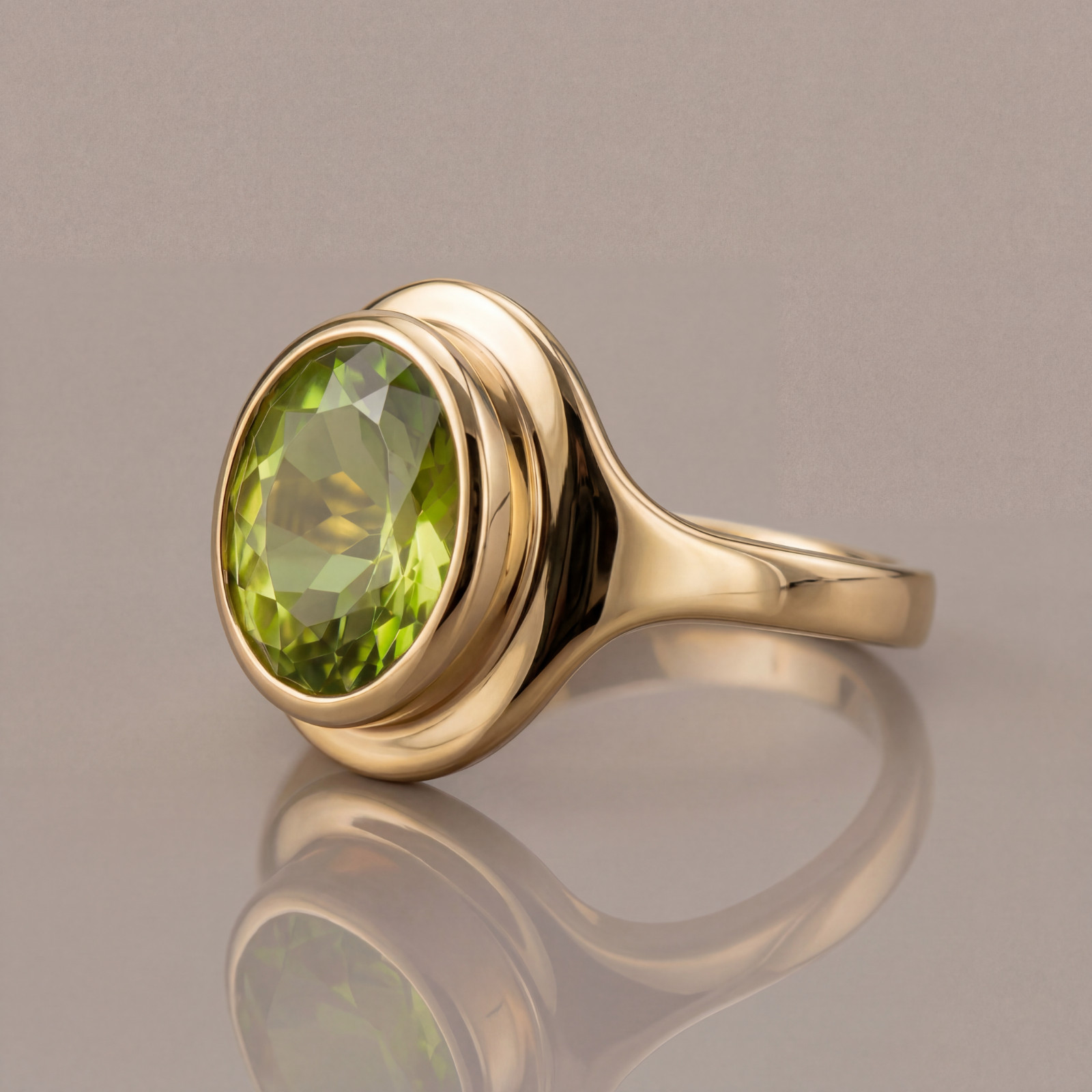 Oval Peridot 2.5ct Solid Gold 14K Bezel Engagement Ring August Statement Signet