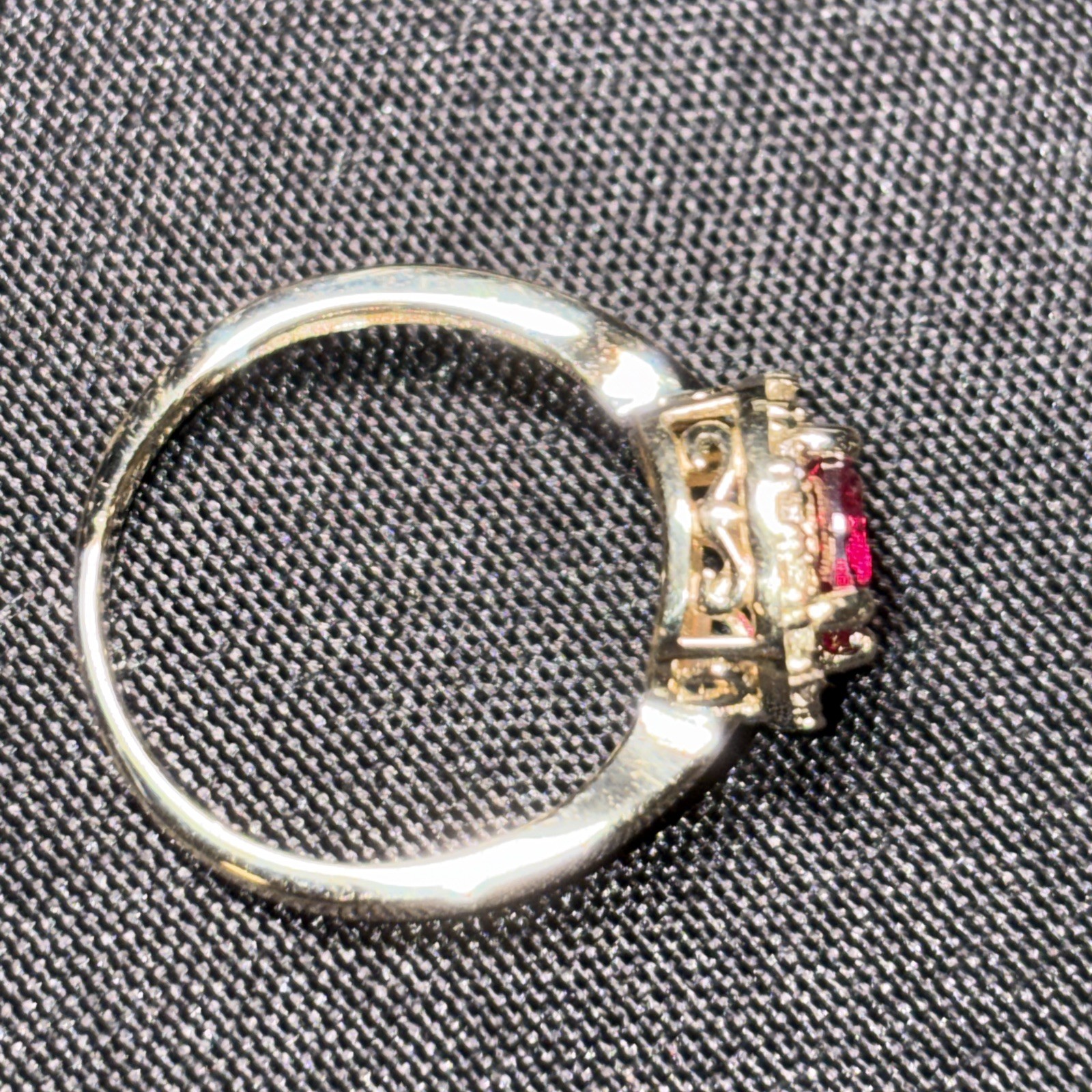 10k Cocktail Ring w/ Ruby & 15 Diamonds, Size 7