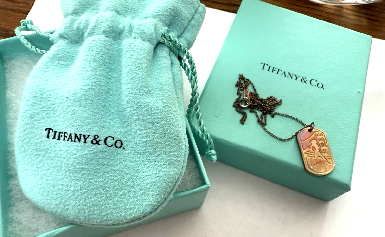 TIFFANY & CO Sterling NIKE 2012 Runner Necklace Pouch & Box