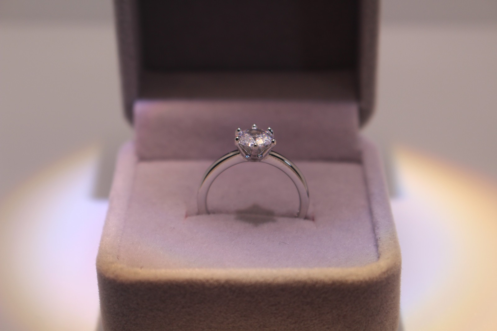 Women’s Statement Ring Adjustable Size Clear Rhinestone Alloy Fashion Jewelry