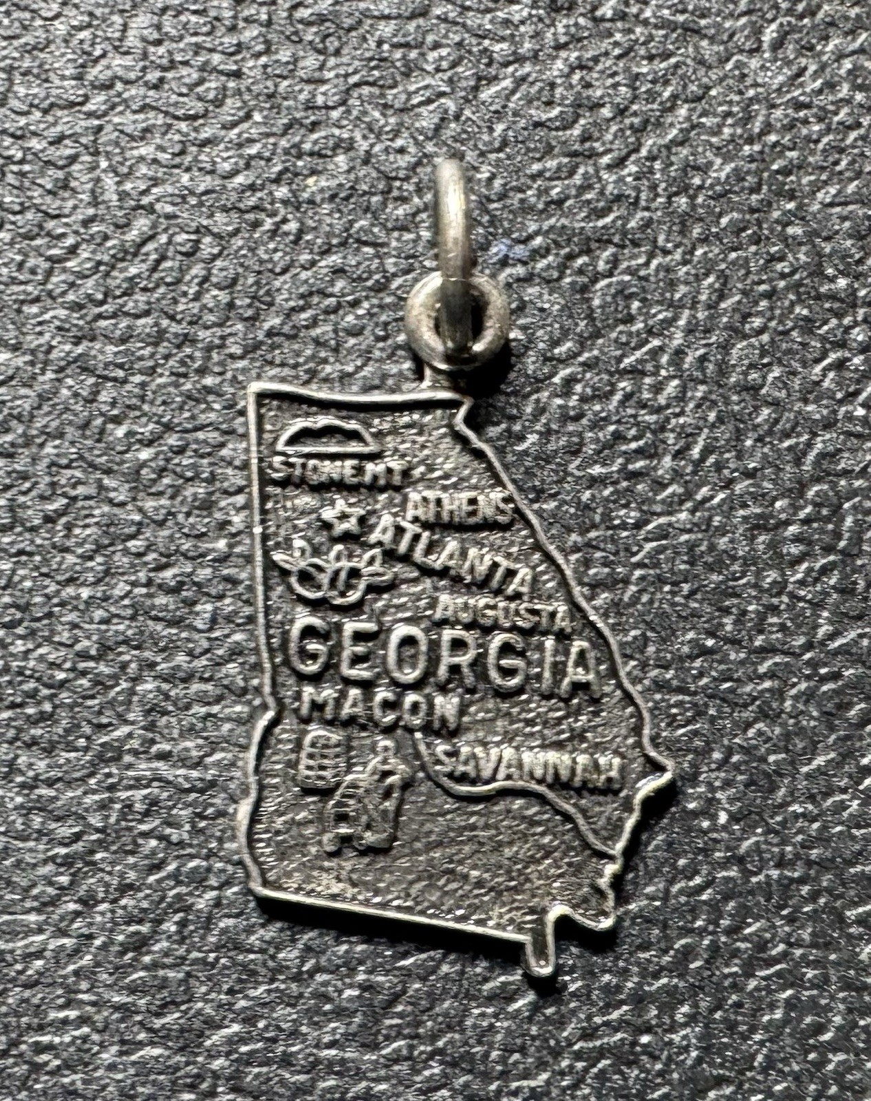 VINTAGE STATE OF GEORGIA STERLING SILVER 7/8” CHARM