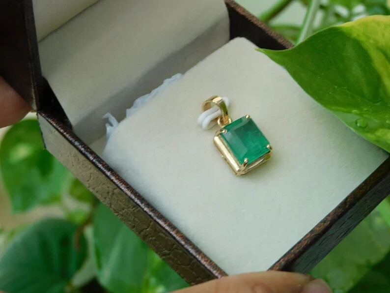 3.00Ct GIA Natural Emerald 14k Solid Yellow Gold Solitaire Women’s Gift Pendant