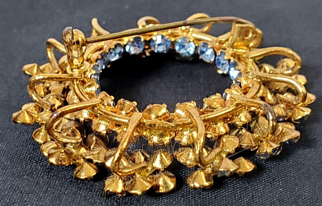 Blue Austrian Crystal Multi Layer Wreath Brooch Pin Gold Tone Stamped 1 7/8″__