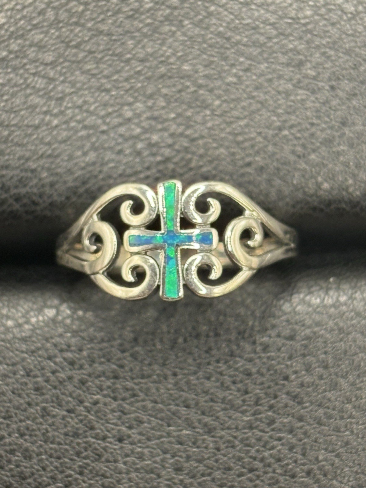 New Condition Sterling Silver Lab Blue Opal Cross Ring Size 7 F9