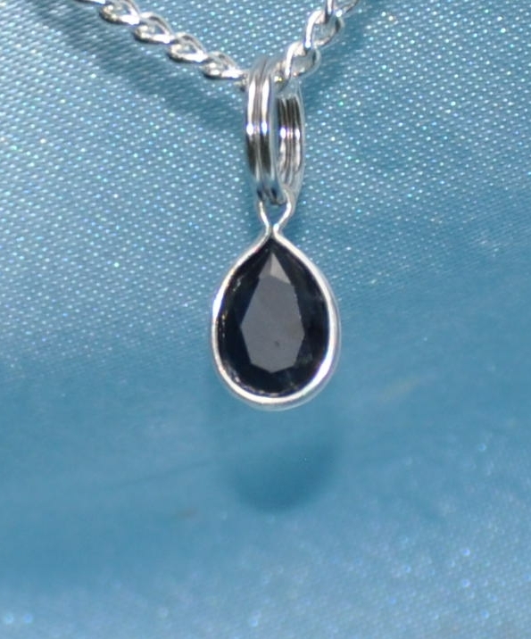 7mm X 5mm PEAR BLUE SAPPHIRE STERLING – PENDANTS 1cts.