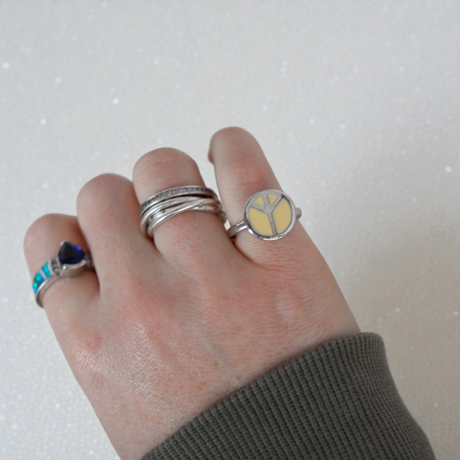 Sterling Silver 925 Peace Sign Stackable Ring Beige Enamel Bohemian Size 5 3.8g