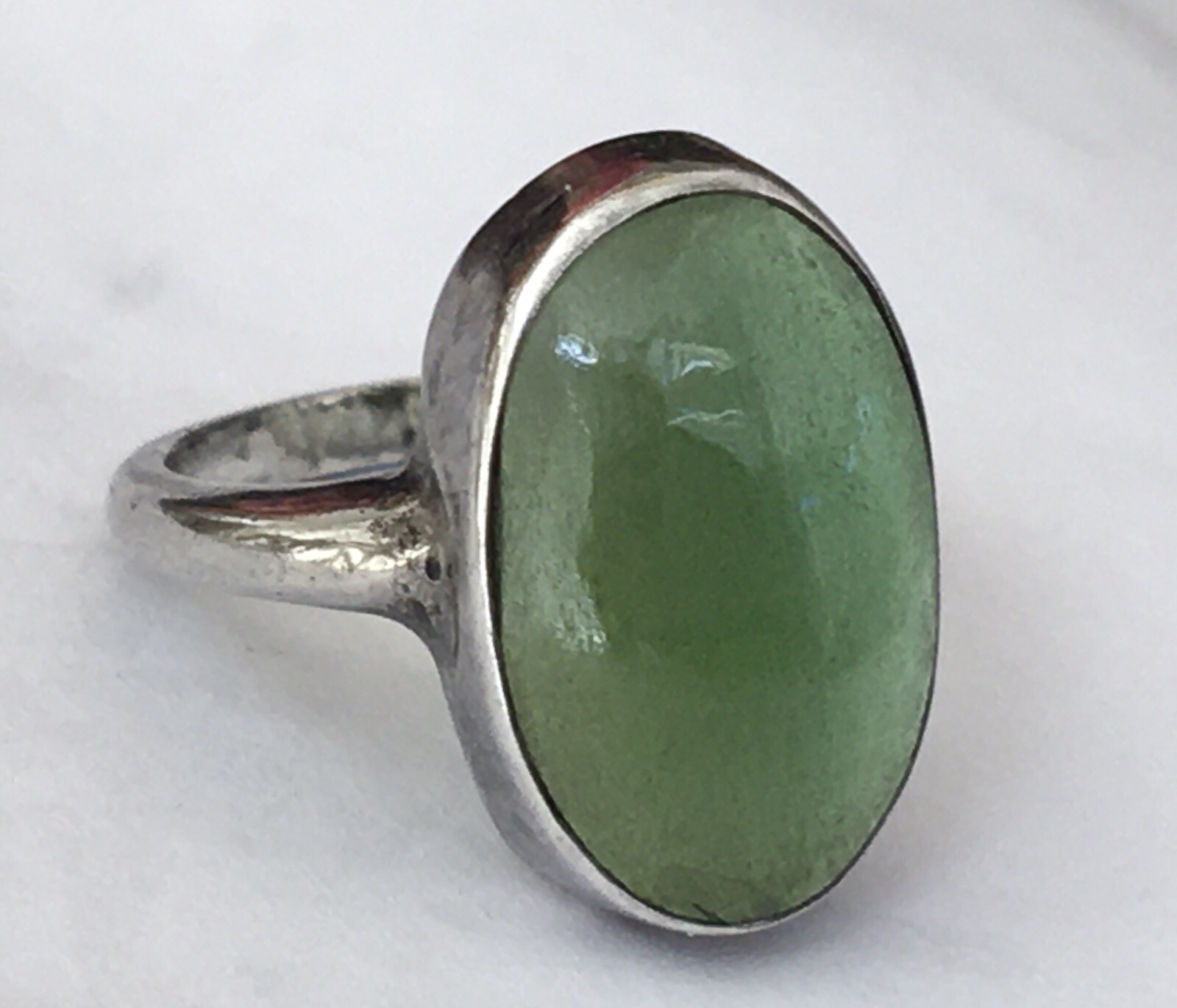 Vintage Estate Premium 925 Sterling Silver Translucent Green Gem Size 2.5 Ring