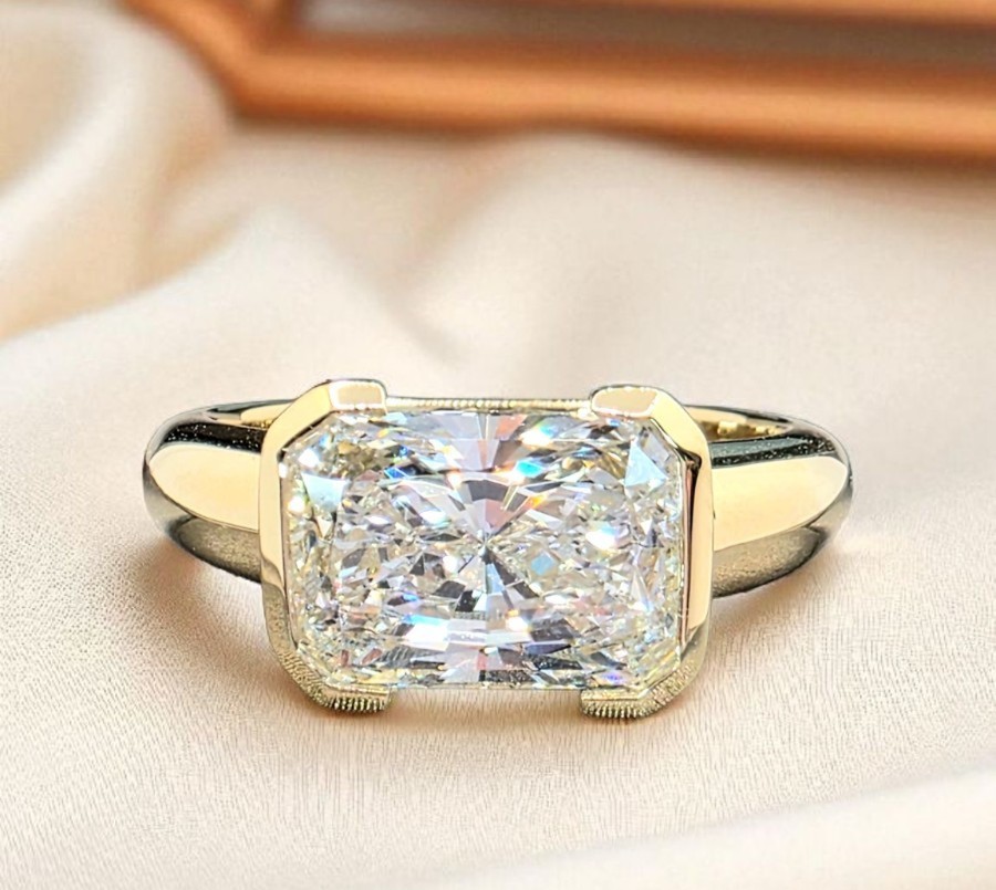 3.00 Ct Radiant Cut Lab Grown Diamond Solitaire Ring 14K Gold IGI Certified