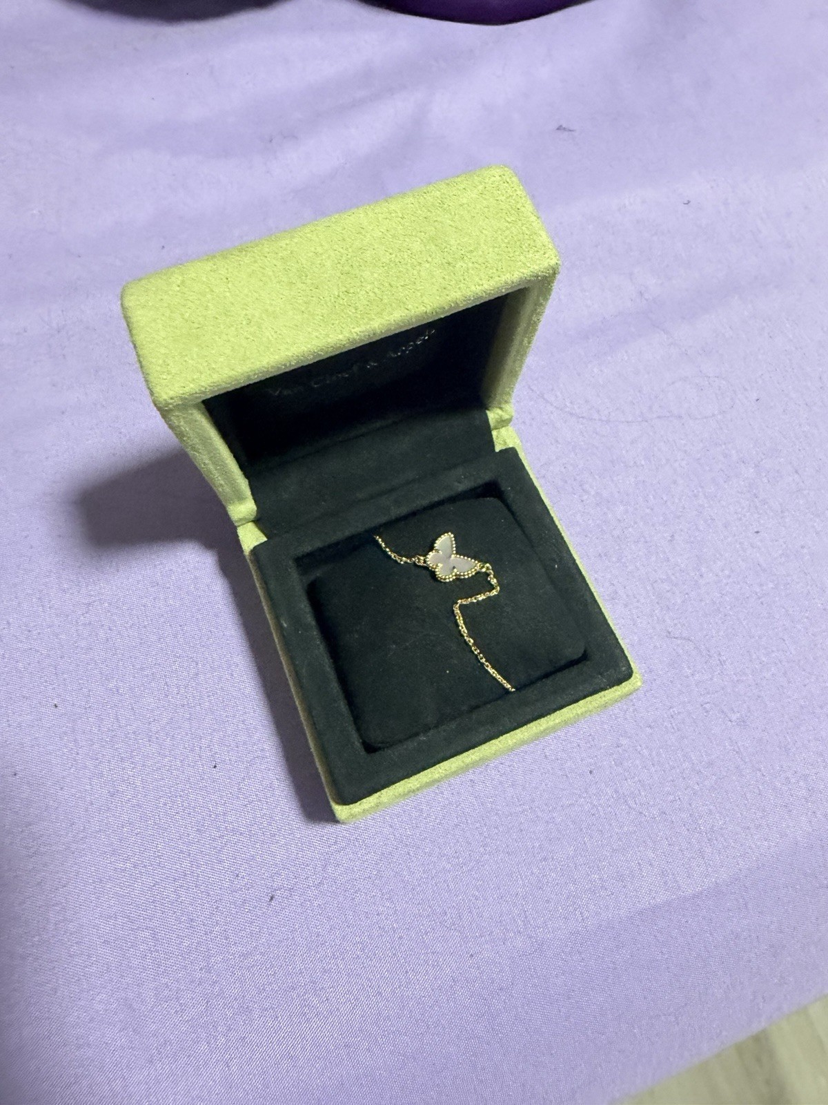 Van Cleef & Arpels Sweet Butterfly Bracelet Mother Of Pearl 18K Yellow Gold VCA