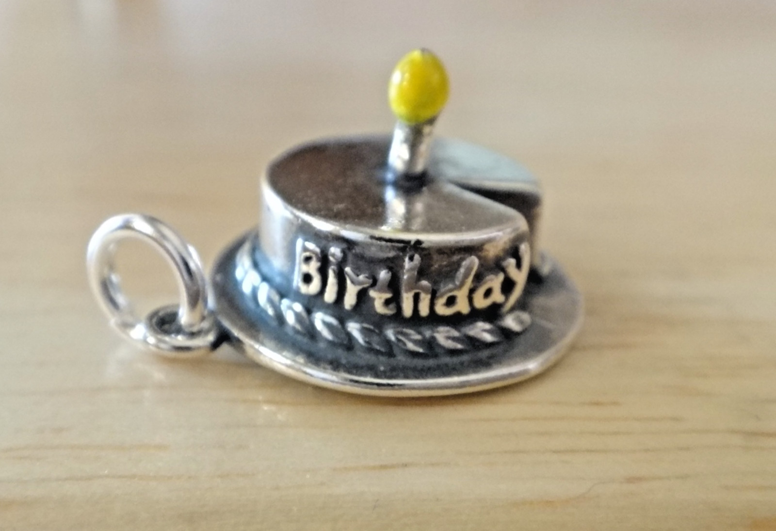 14mm Happy says Birthday Cake w/ 1 Yellow Enamel Candle Cooking Sterling Silver