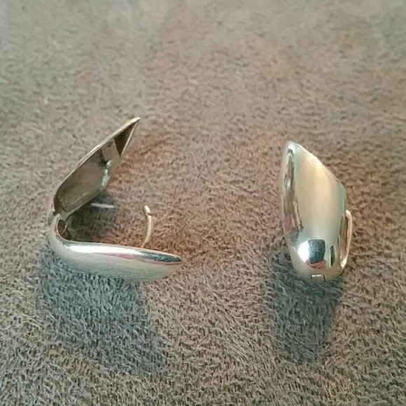 Silpada VINTAGE Asymmetrical 925 Sterling Silver Post Earrings P0867