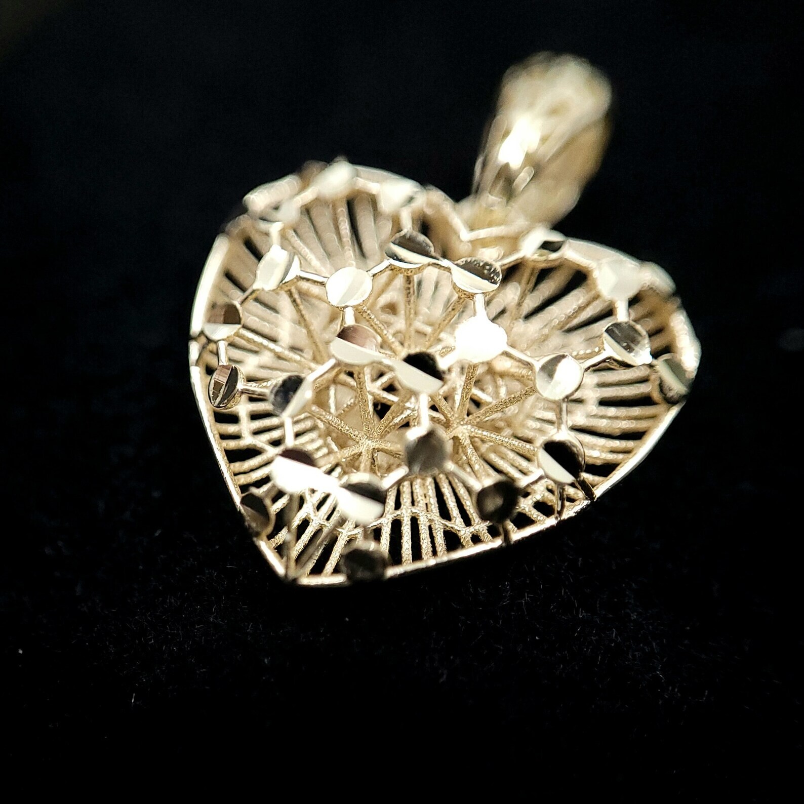 3D Print Gold Pendant: 18k Solid Yellow Gold 19x14mm Heart 3D Printed Pendant