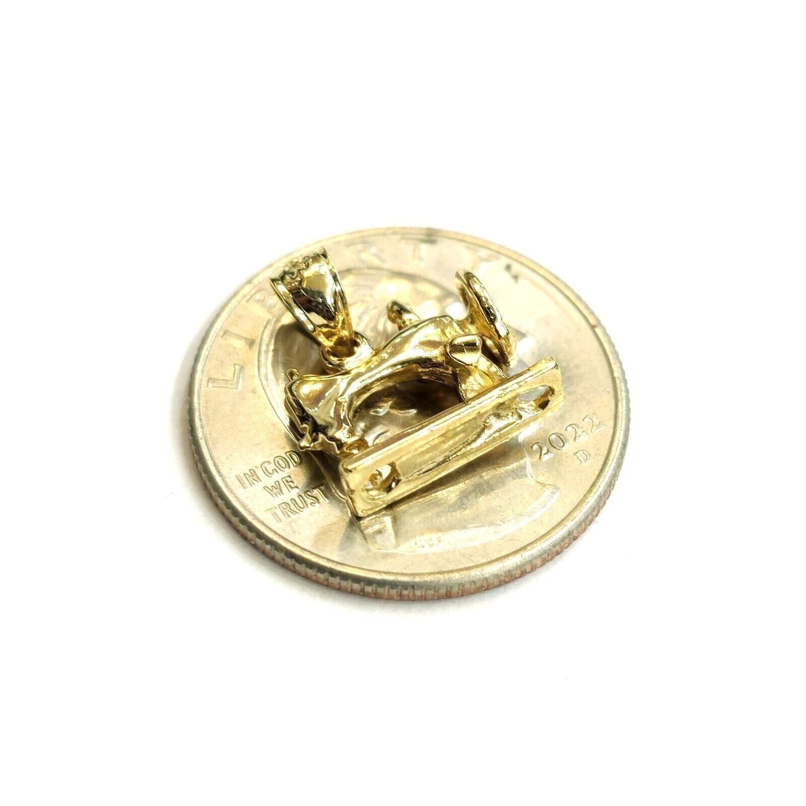 New 14k yellow Gold solid 3D Sewing Machine Pendant Taylor Tool fine jewelry 2g
