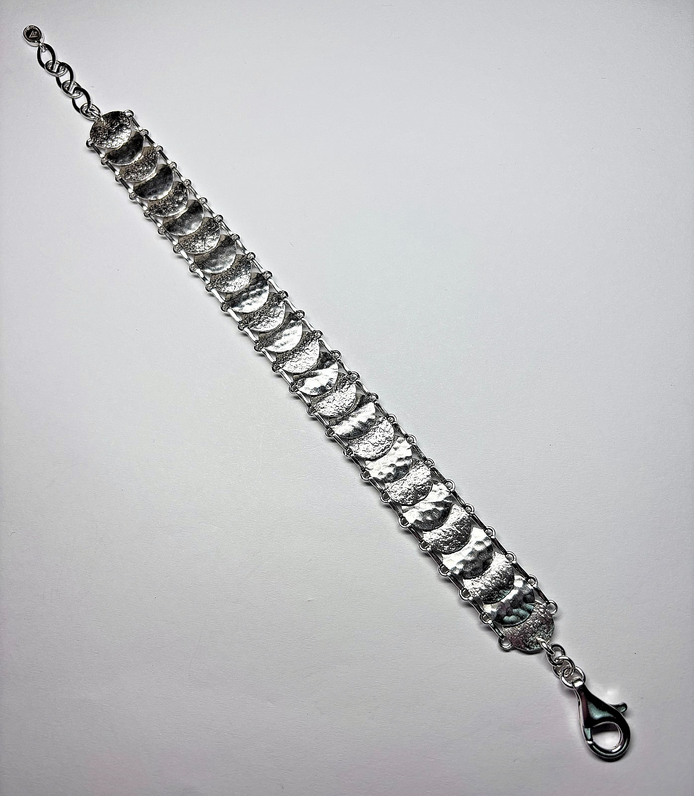 Silpada Sterling Silver Hammered Link Bracelet 17g 8.25in