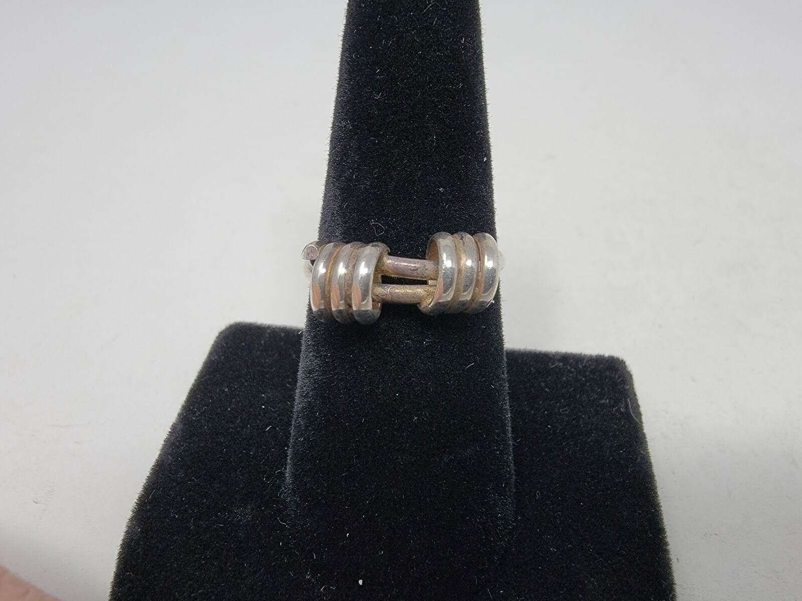 VTG Silver Tone Wire Wrap Band Ring Size 8 GB21