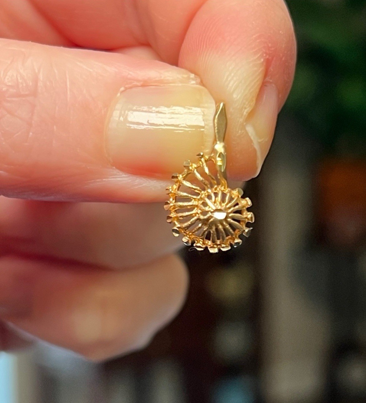 VTG 14k Solid Yellow Gold Nautilus Conch Shell Seashell Necklace Charm Pendant