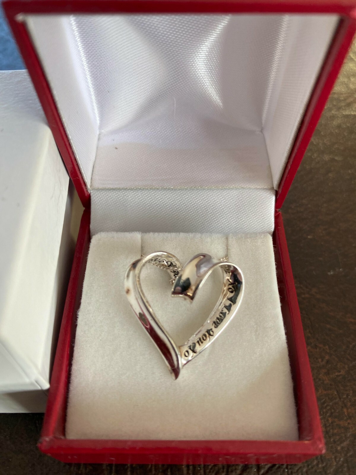 Sterling Silver Floating Heart (I Love you xo printed) pendant with link chain
