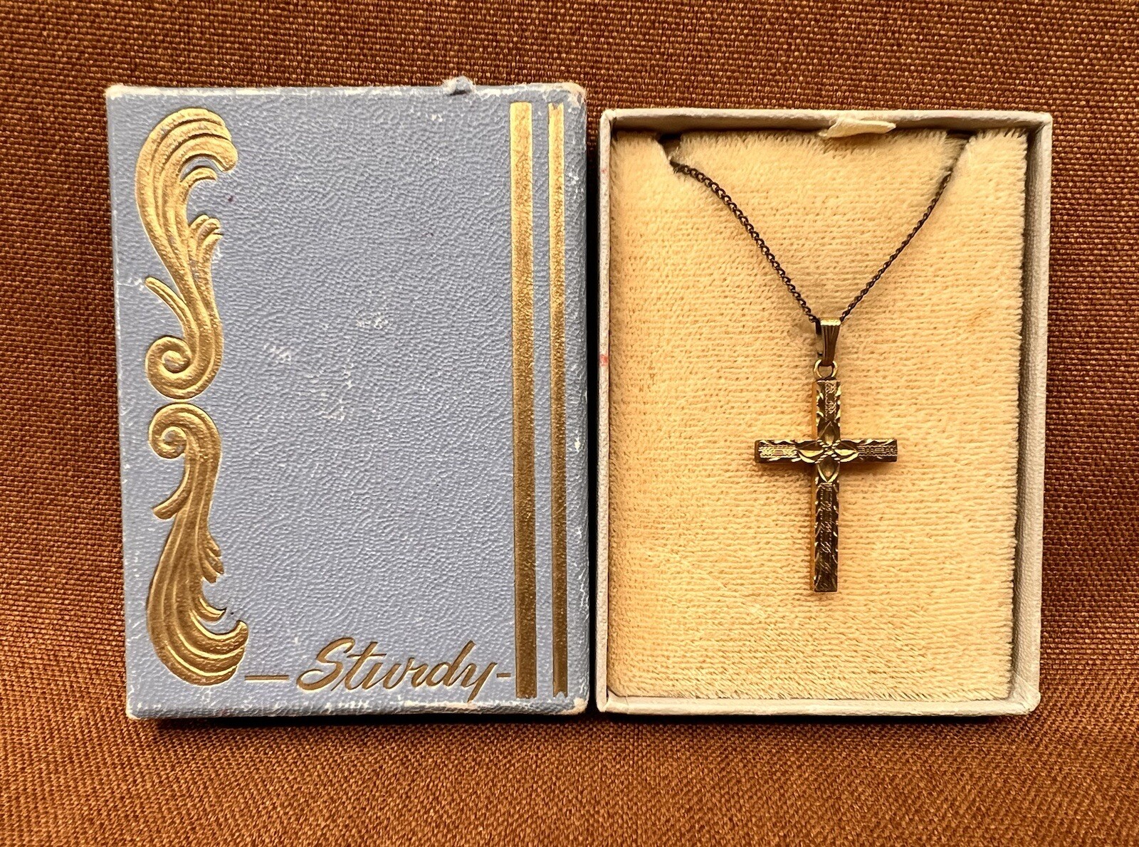 Vintage STURDY 1/20 12k GF Gold Filled Engraved Crucifix Cross Pendant WITH BOX