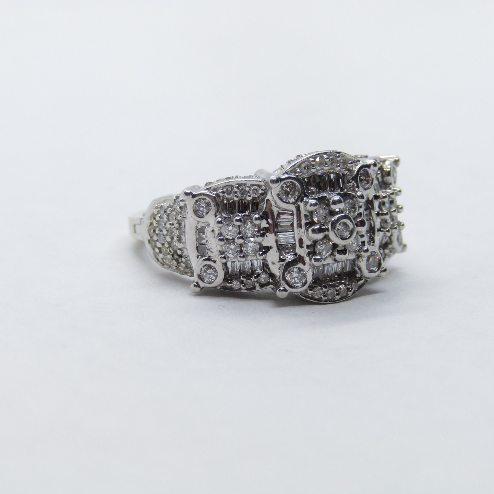 14K White Gold Diamond Cluster Ring Size 5 w/ Sizer & Clasp Appr KA56