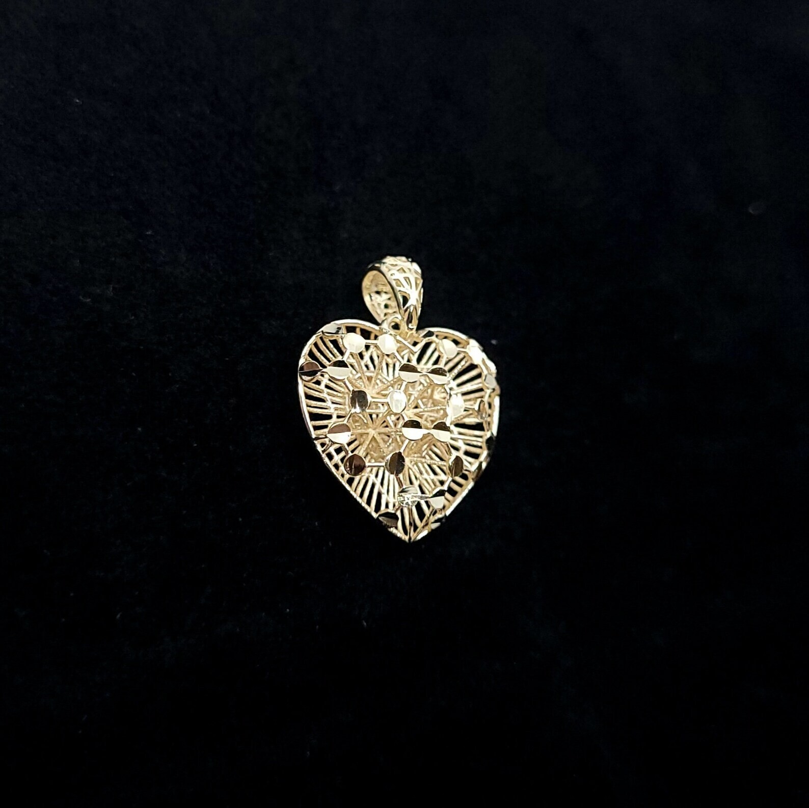 3D Print Gold Pendant: 18k Solid Yellow Gold 19x14mm Heart 3D Printed Pendant