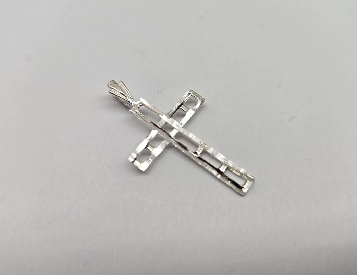 925 Sterling Silver Plain Rectangular Hole Cross Pendant 1 Inch Tall (25mm)