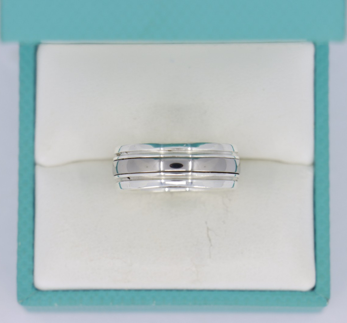 James Avery Classic Smooth Titanium and Sterling Silver Wedding Band Size 6