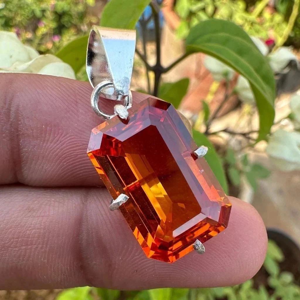 Natural 23 Ct Certified Emerald Orange Sapphire Gemstone Solid Silver Pendant