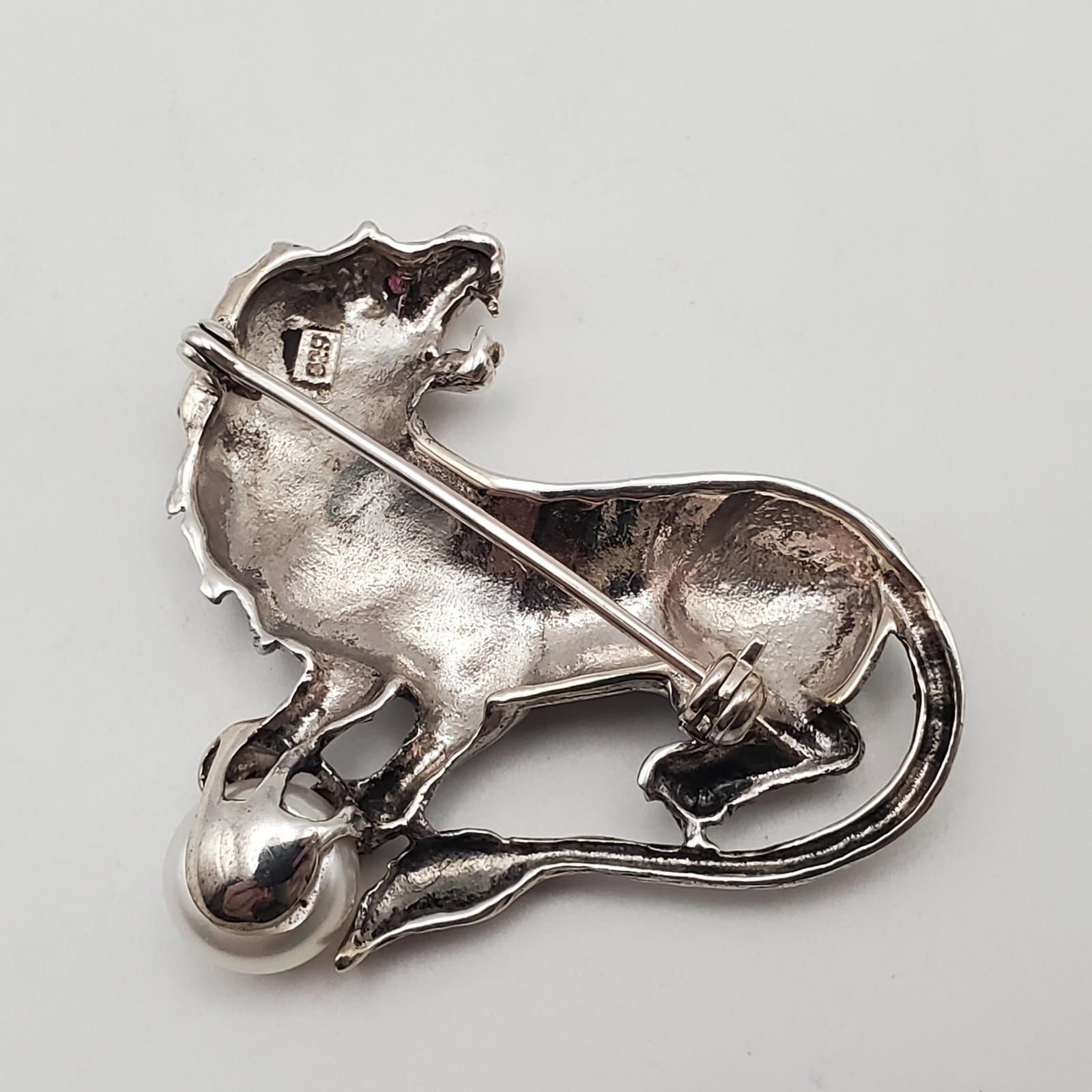 925 Sterling Silver Brooch Round Ruby Pearl Marcasite Lion Gemstone Brooch Pin