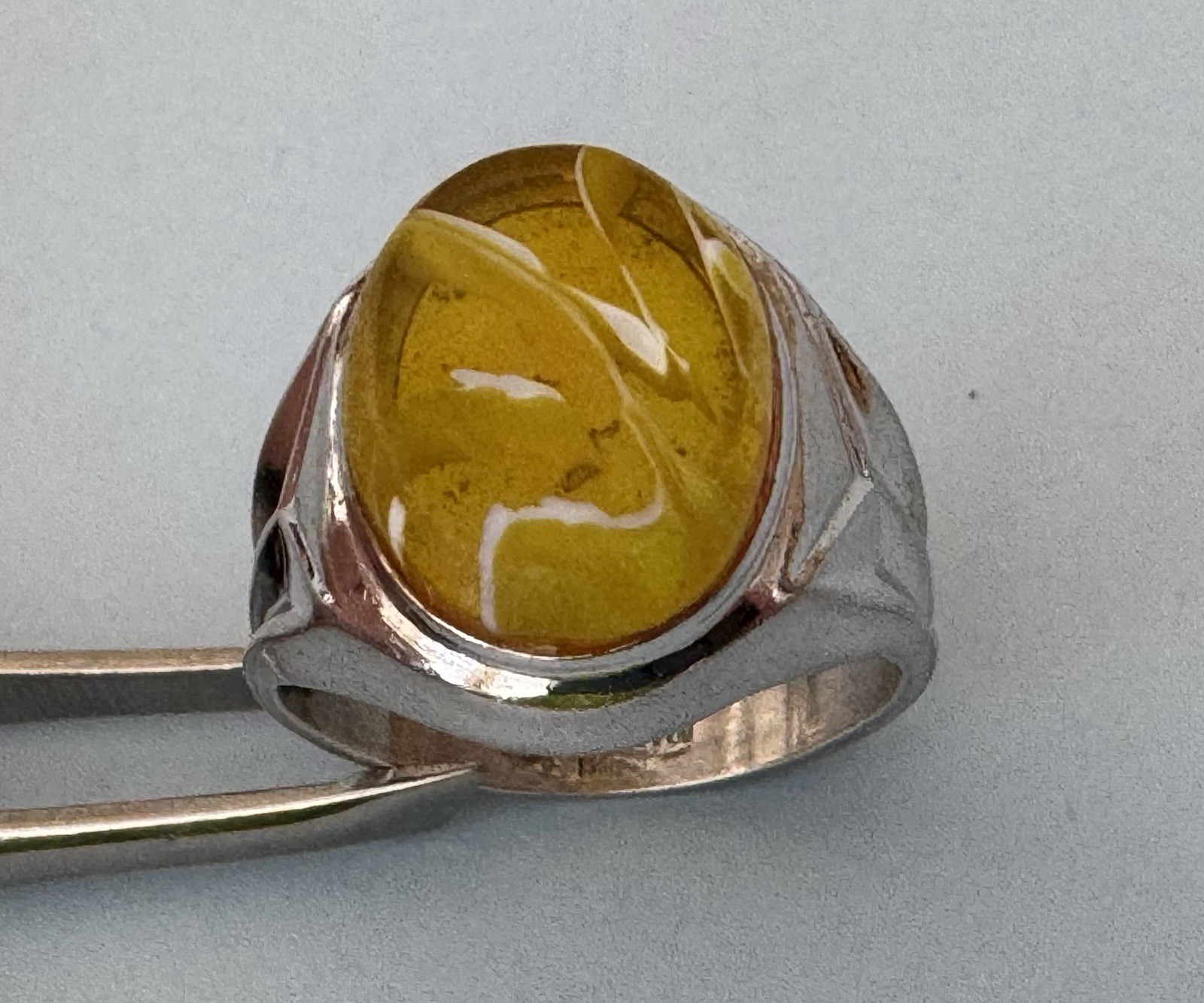 RARE Eye-Catching Estate Sterling Silver Yellow Resin Lucite Swirl Size 9 Ring