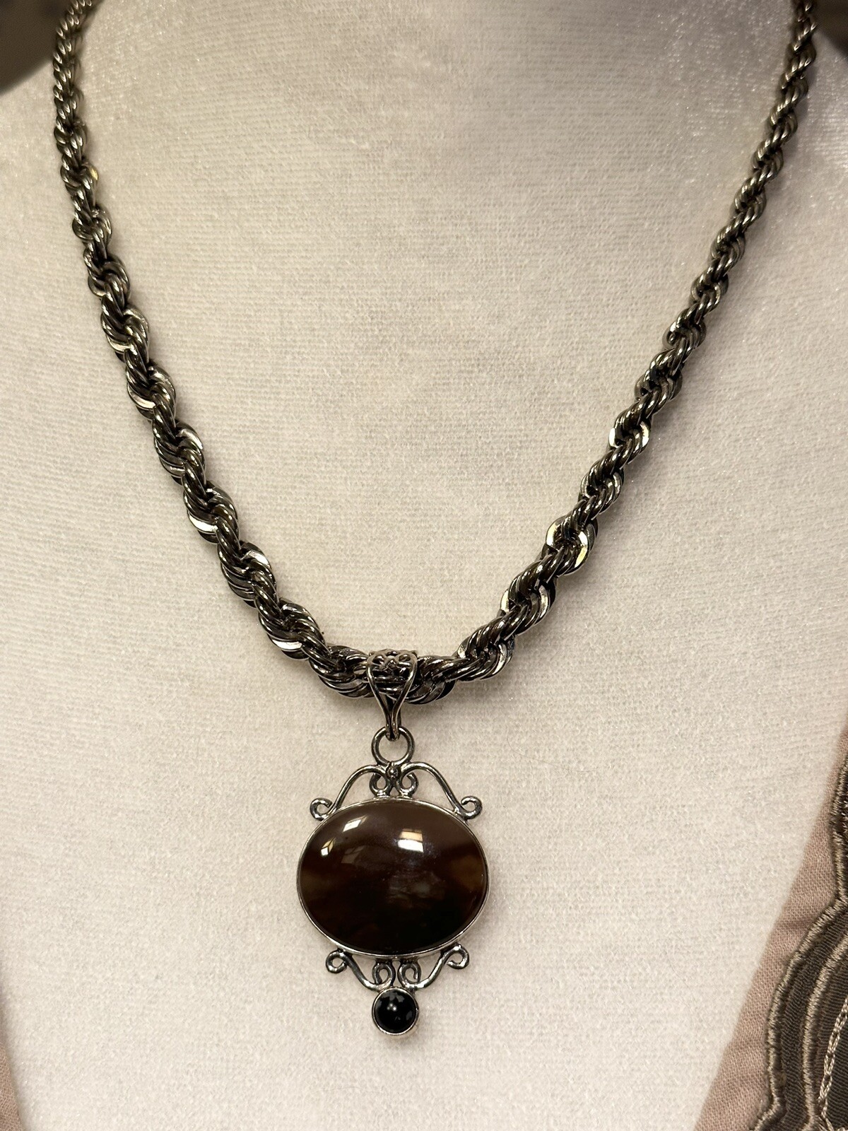 Stunning 925 Silver Agate & Onyx Pendant & Thick Woven 925 Chain Necklace 18”