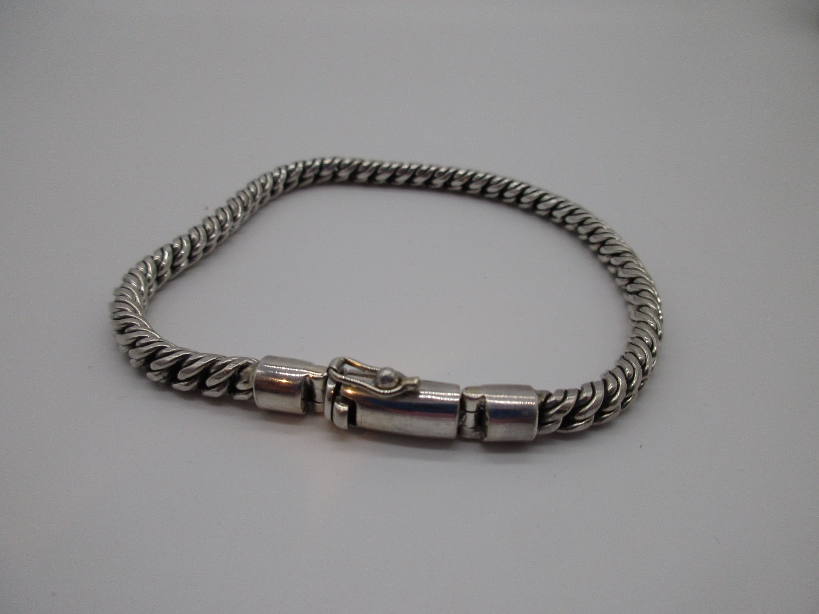 Novica Bali Unisex Sterling Silver Distinct Link Bracelet, Twining, 8.25″ Length