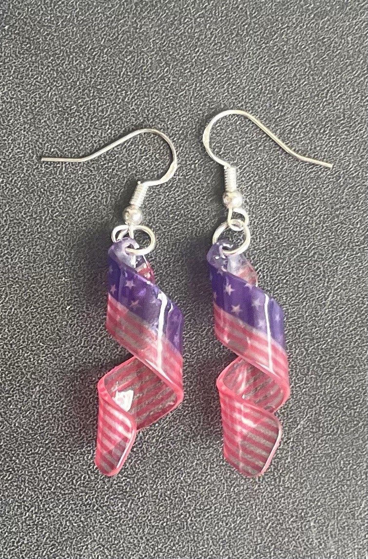 Red White Blue Flag USA Patriotic Acrylic Dangle Drop Earrings Boho 925 Ear