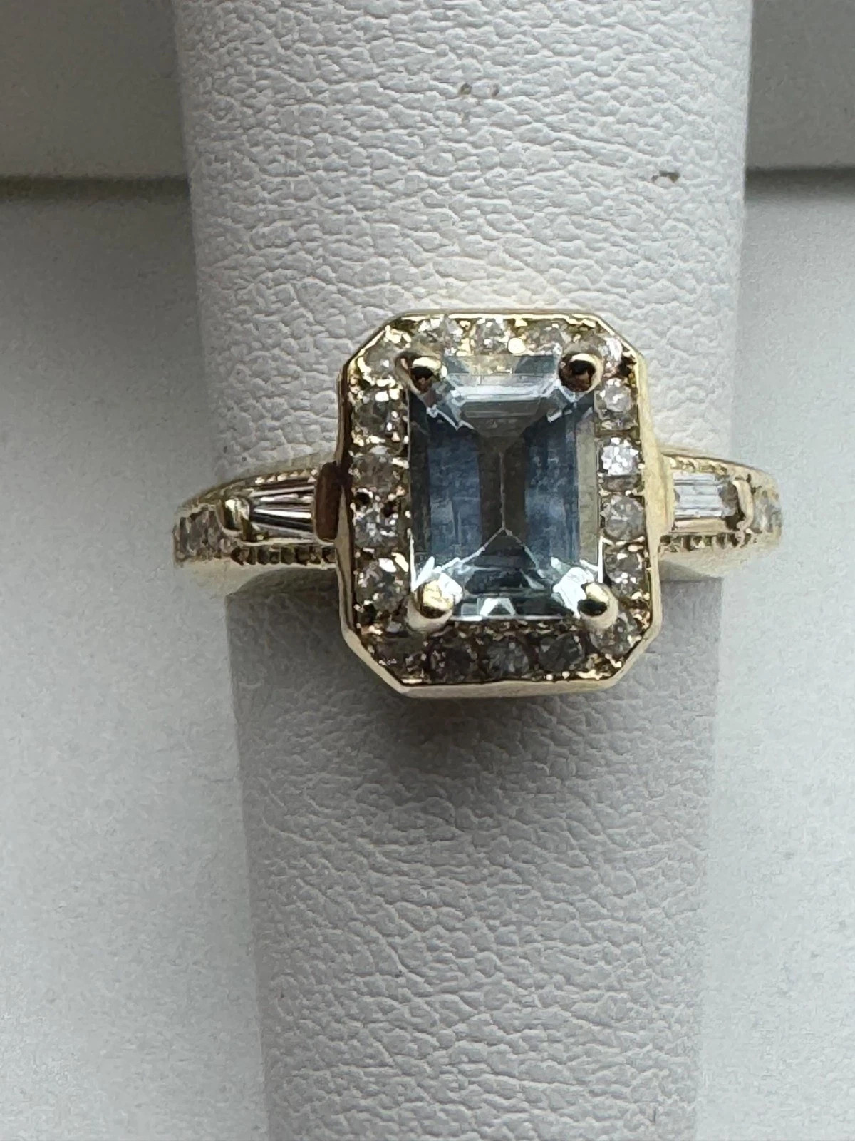 2.25 Ct Emerald Cut Aquamarine Solitaire Ring 14k Solid Yellow Gold