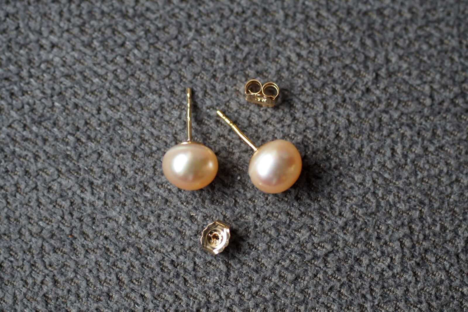14KT GF Freshwater Cultured Pearl AAA Button Pale Peach Stud Earrings 7-8mm NEW
