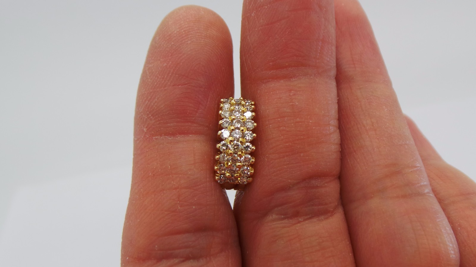 STUNNING 14K YG 1 PC. DIAMOND CLUSTER EARRING .50 CARAT TW G101418