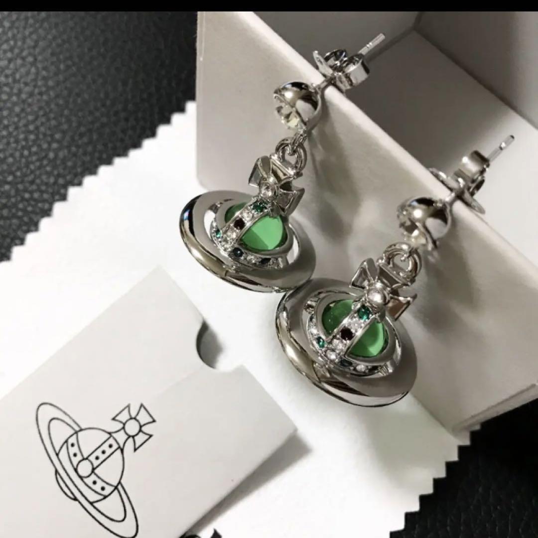 Vivienne Earrings Tiny Orb Silver Green w/Pouch IN BOX