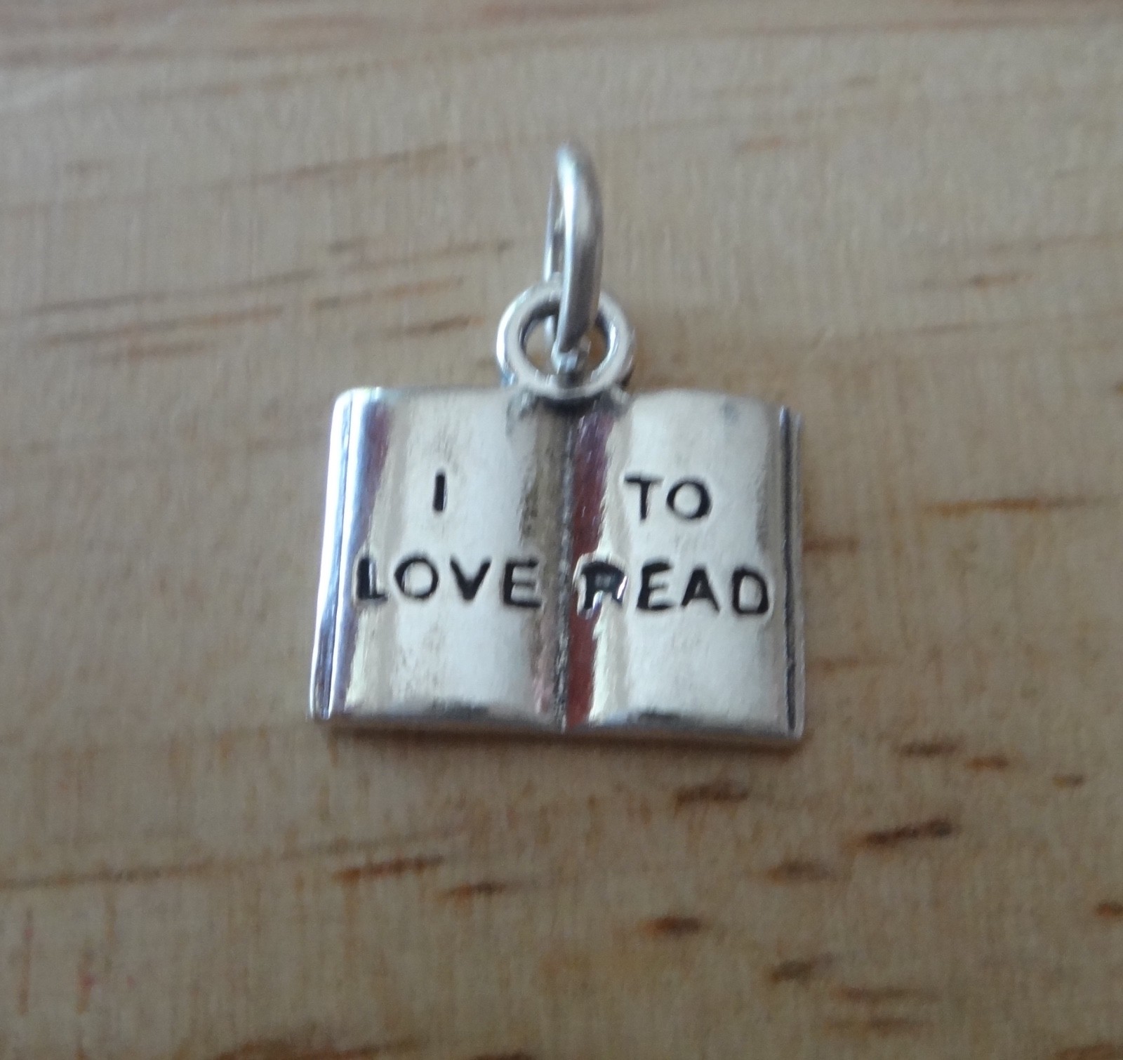Sterling Silver 3D 14x13mm says I Love to Read on a Book Charm
