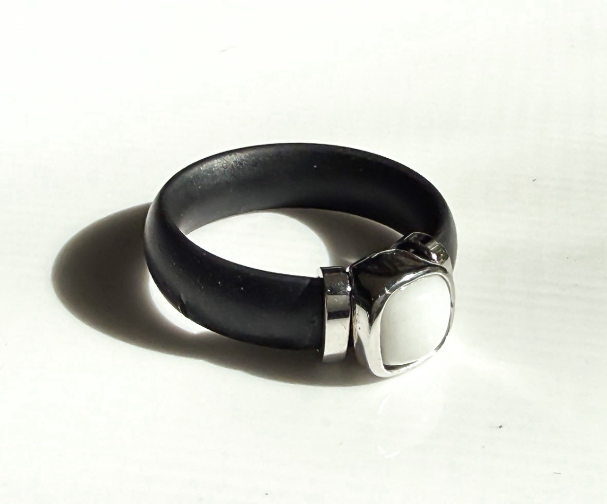 White Onyx Sterling Silver Silicone Band Ring Adjustable Size 8.75-9