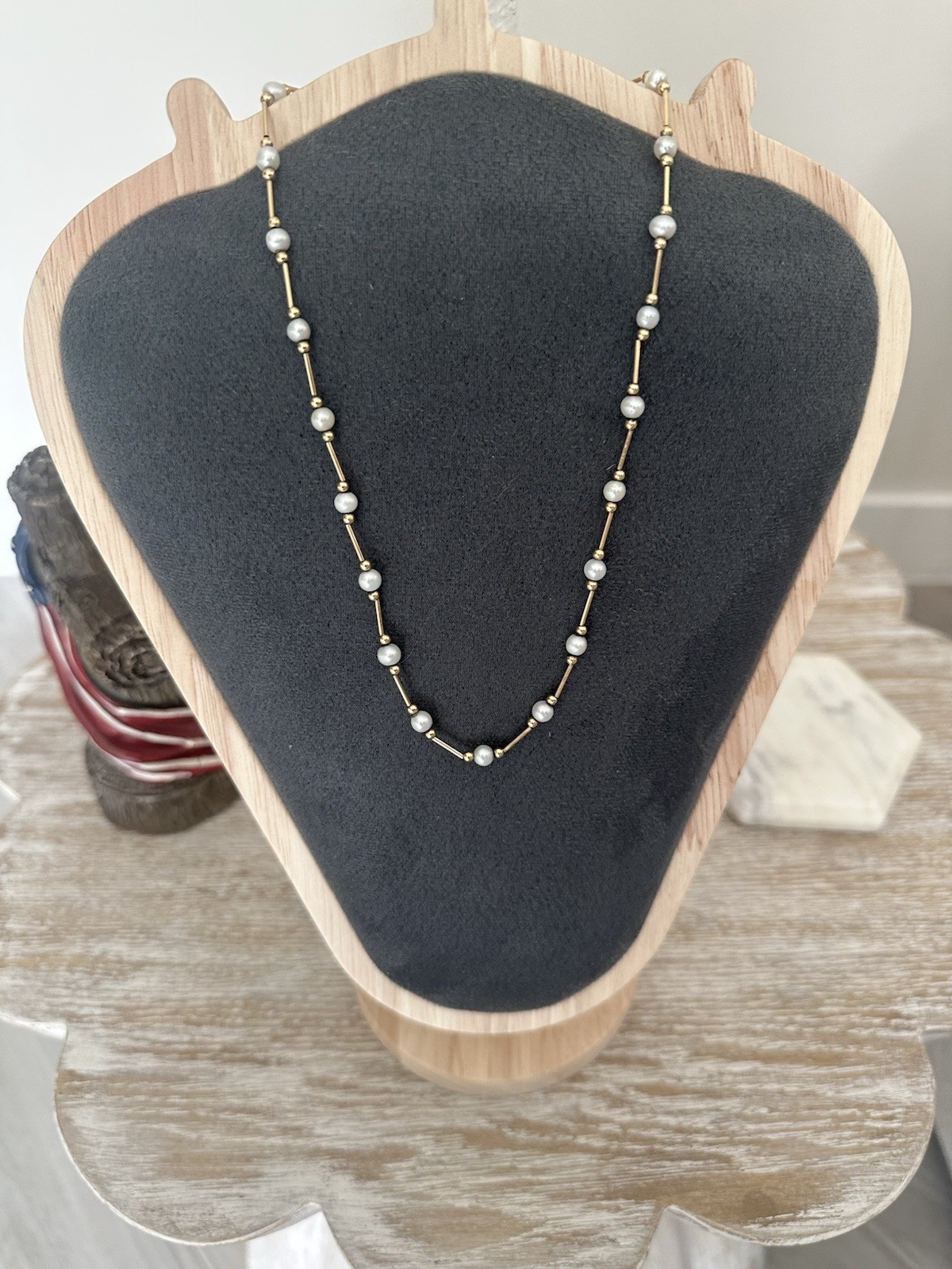 14K Yellow Gold Bead and Pearl Necklace Excellent Condition