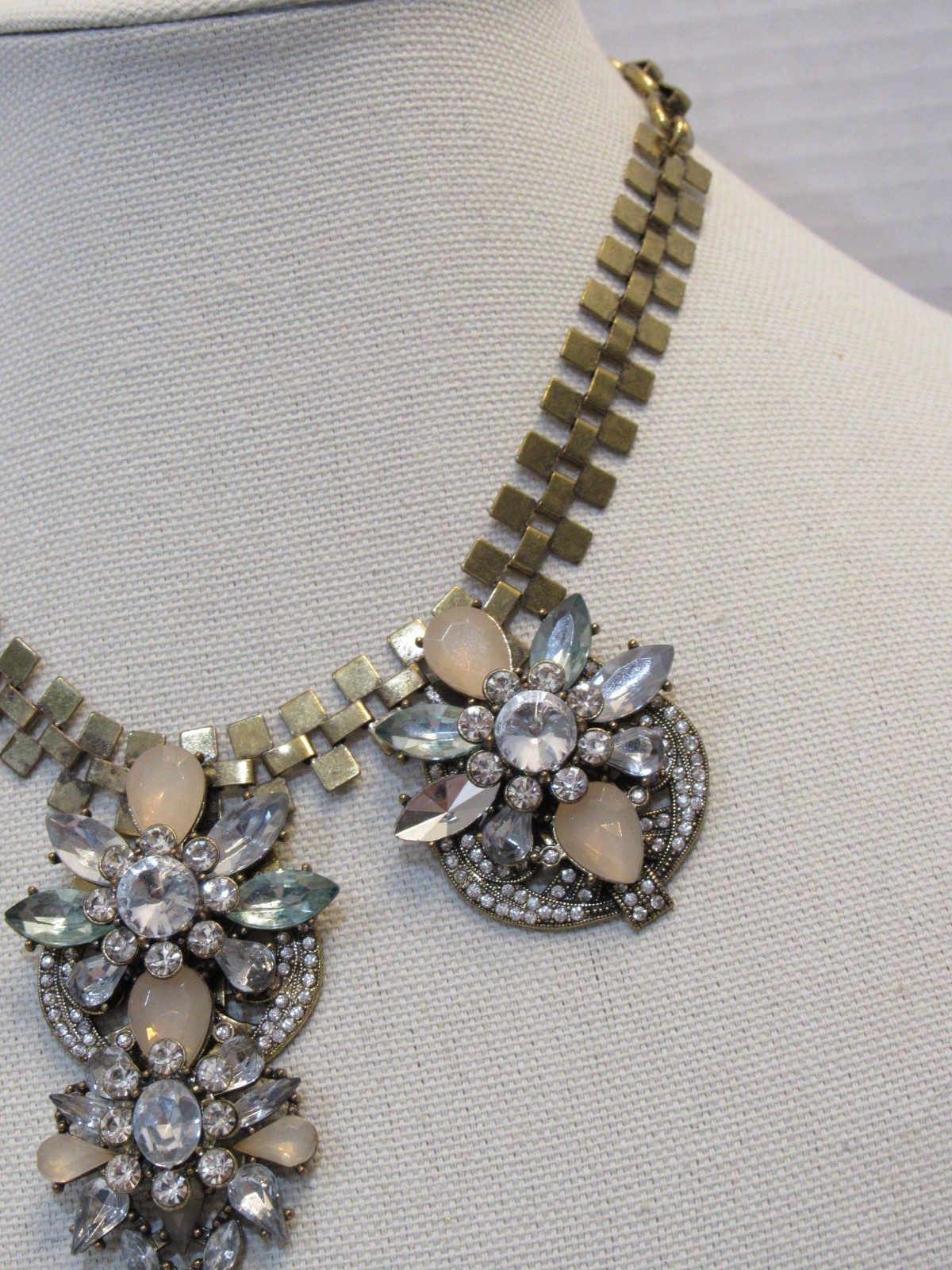 Bold Large Statement Necklace Sparkle Old Money Maximalist Loud Fashion Regal