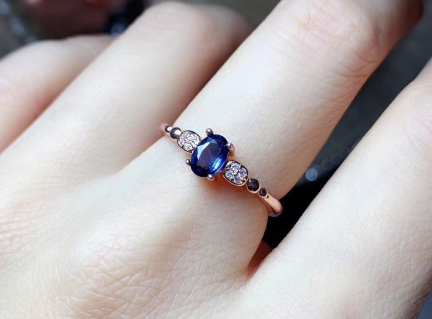 Natural Ceylon Eye Clean Blue Sapphire Sterling Silver 925 Handmade Women Ring