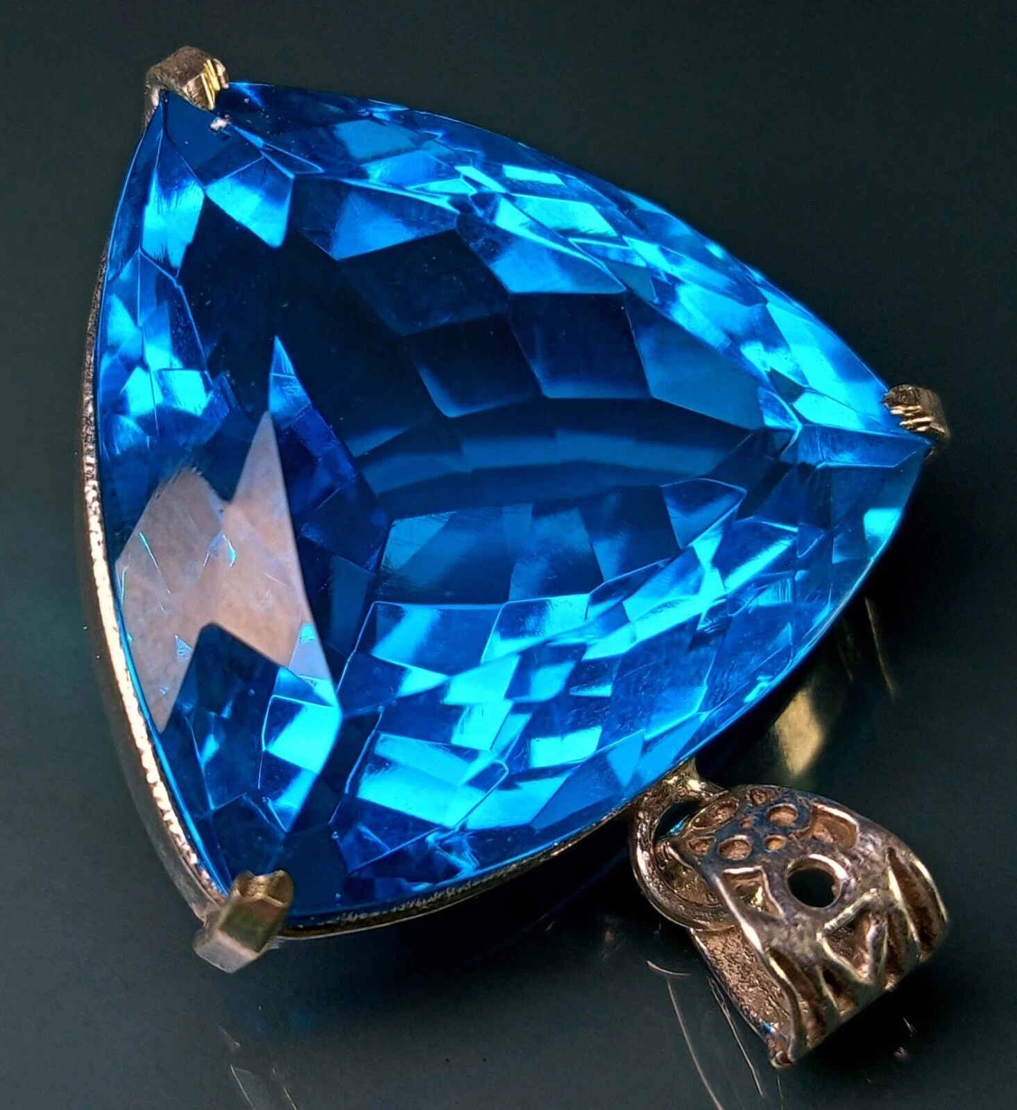 Blue Topaz Pendant Trillion Cut 120+ Ct Natural VVS Loose EGL Certified Gemstone