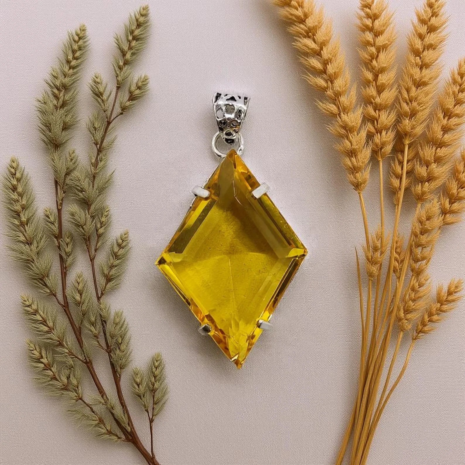Certified Natural 100 Ct+ Brazilian Yellow Fancy Topaz Pendant Loose Gemstone