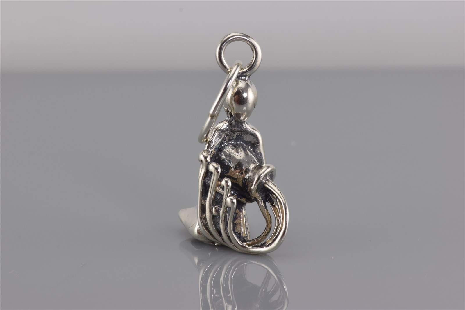 Sterling Silver 35mm x 14mm Women Pouring Water from Vase 13g Charm 925 Pendant
