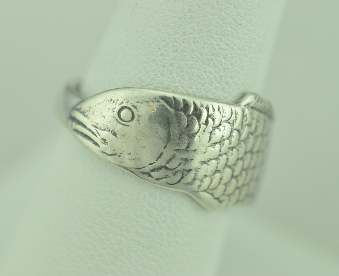 Two Small Fish Adjustable Spoon Ring