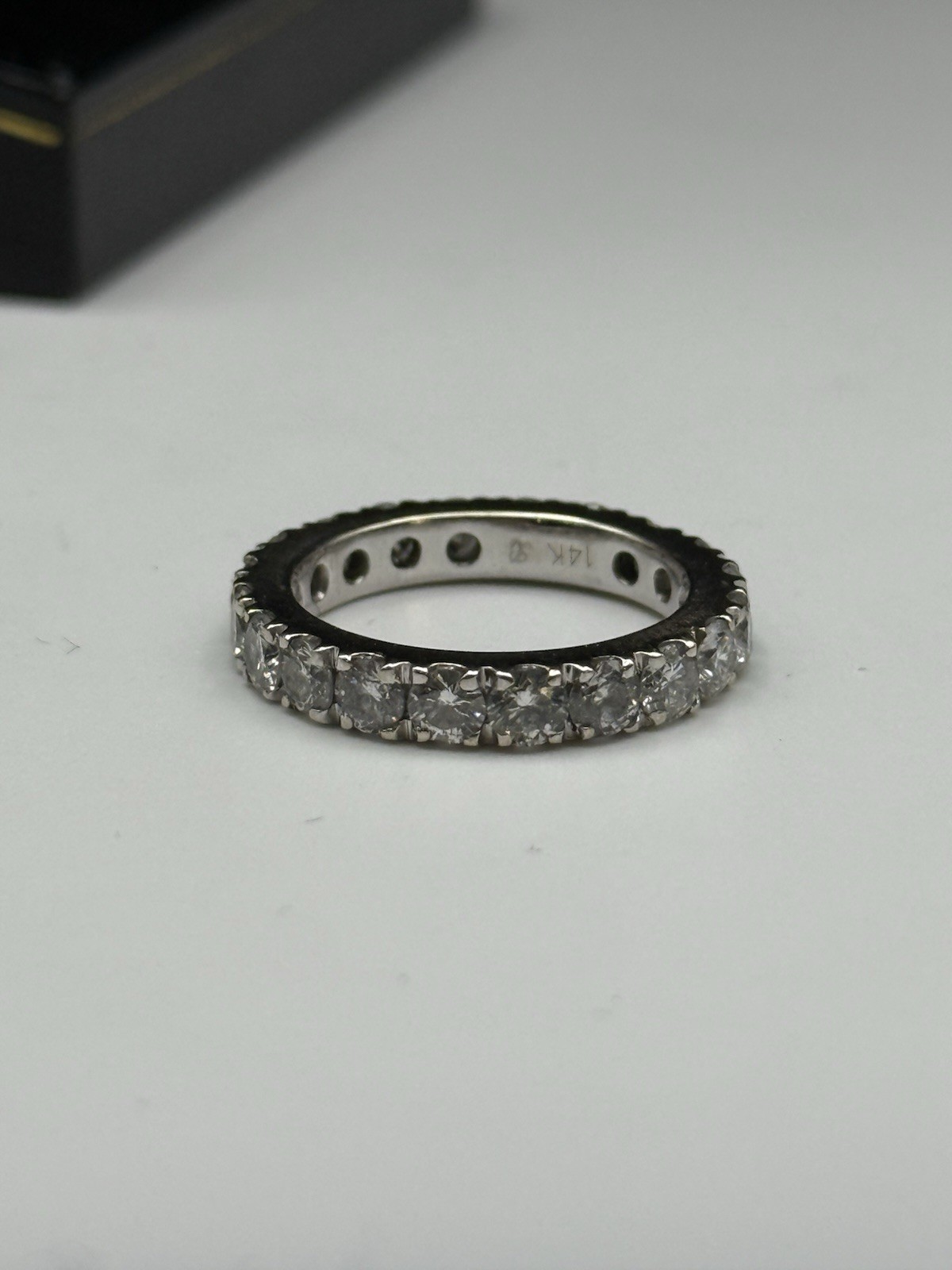 14k White Gold Eye Clean Diamond Infinity Ring ≈3Ctw