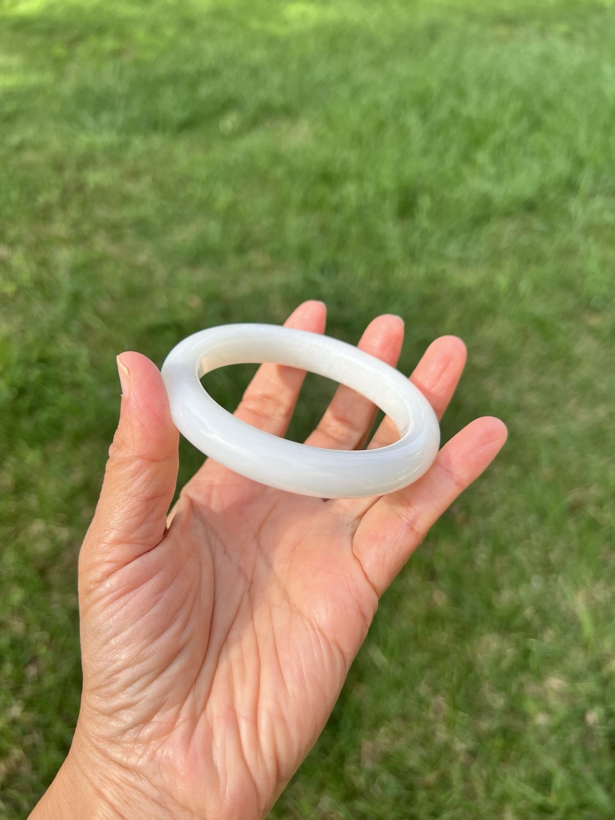High-Quality Genuine White Nephrite Jade 59mm Bangle Bracelet B999
