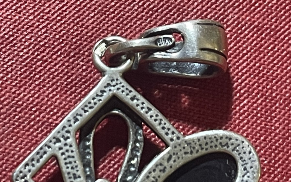 Abstract Silver 925 Pendant with Ebonite – Vintage Modernist Design